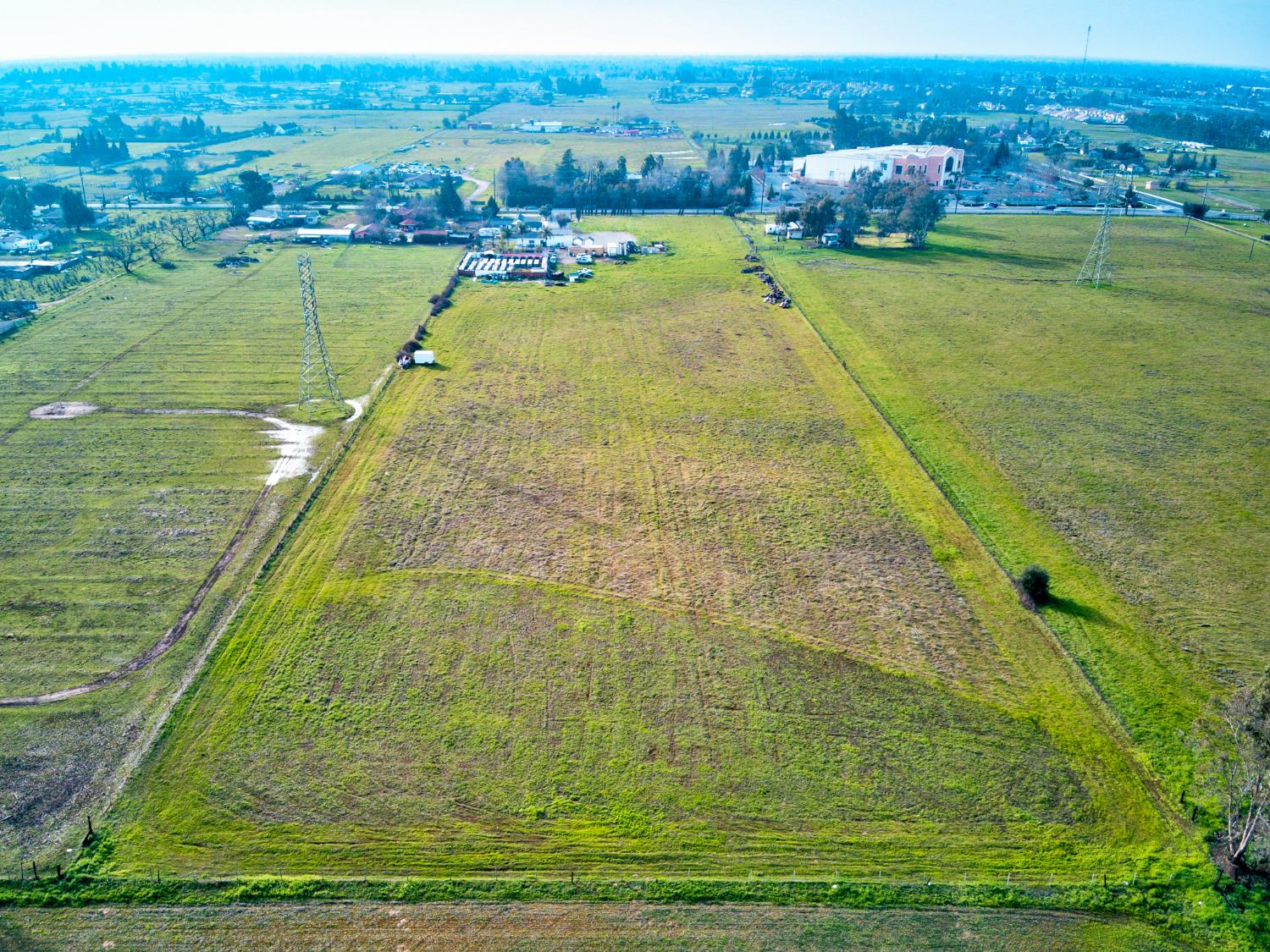 8567 Bradshaw Road Elk Grove, CA 95624 - Photo 10 of 12 a view of a lake with a big yard