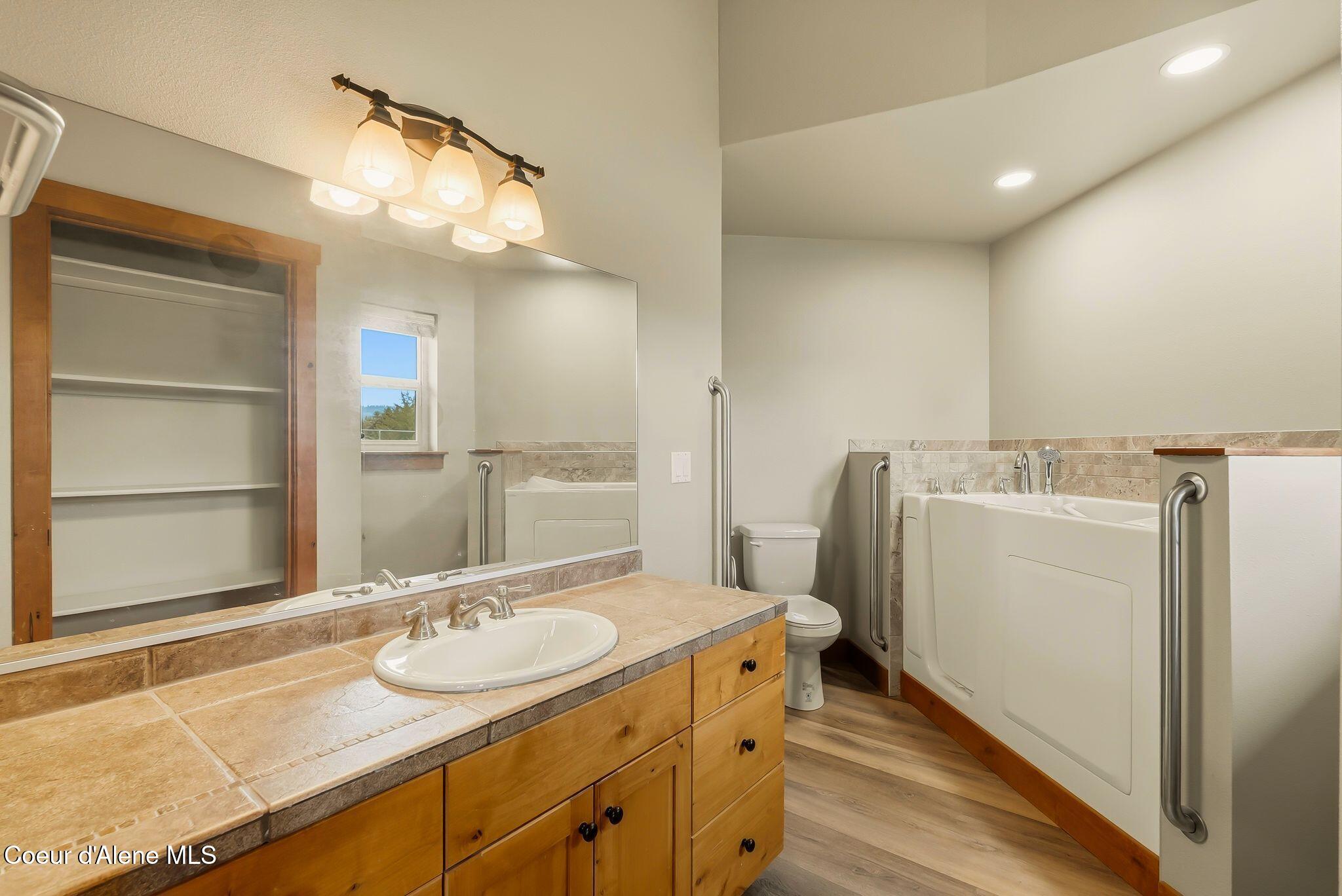 521 Stoneridge Road Blanchard, ID 83804 - Photo 13 of 56 18.1 Bathroom