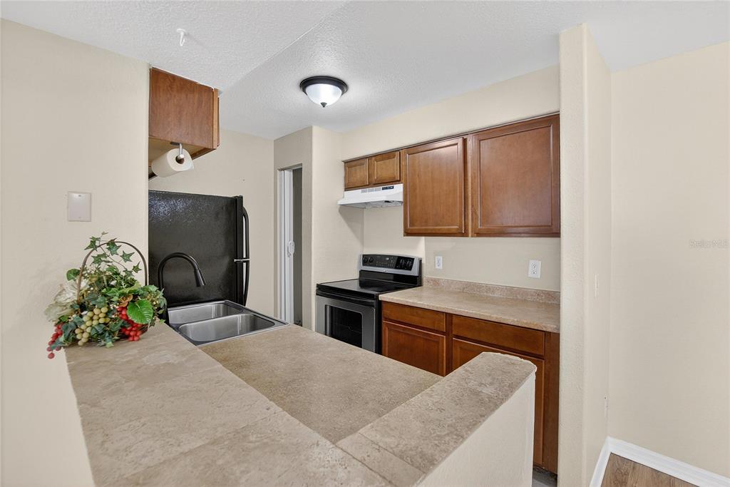 202 Red Maple Place, Unit 202 Brandon, FL 33510 - Photo 36 of 87