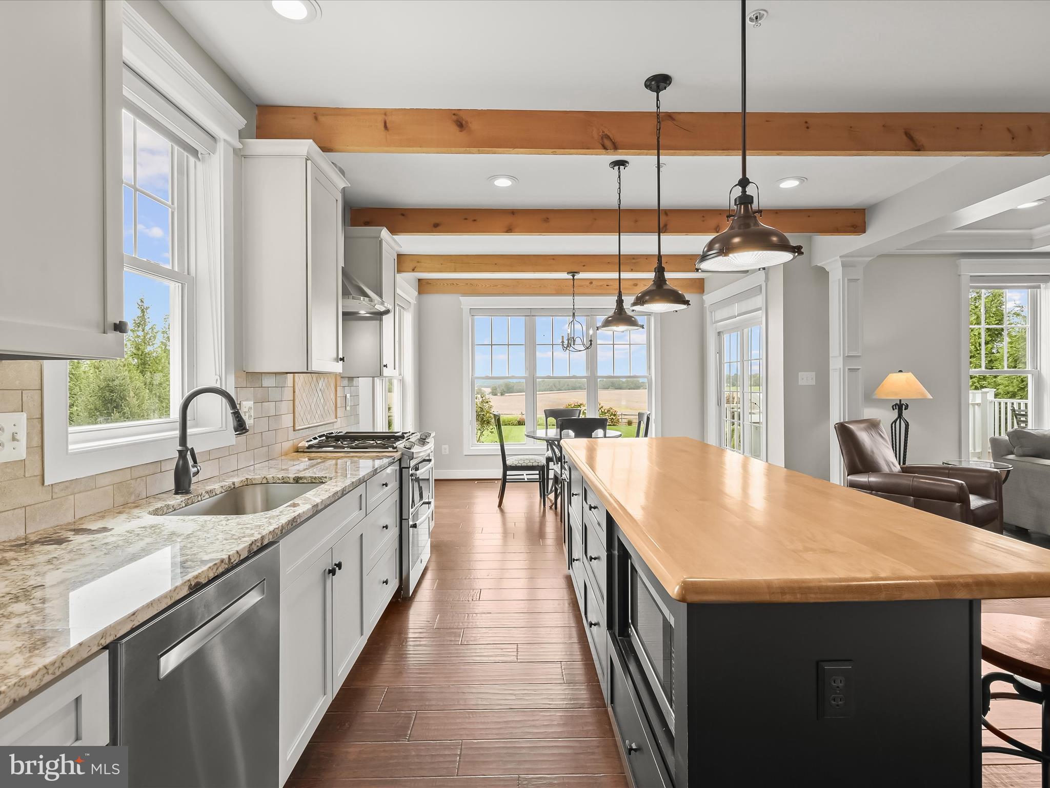 17263 Hardy Road Mount Airy, MD 21771 - Photo 21 of 98 Exposed Beams