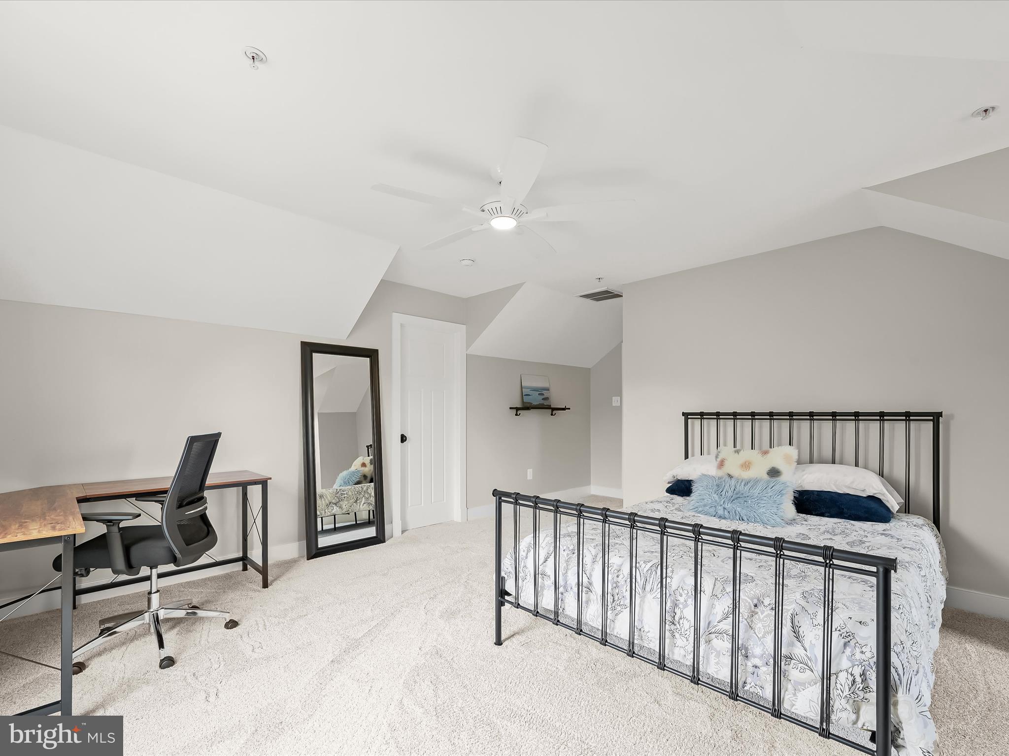17263 Hardy Road Mount Airy, MD 21771 - Photo 58 of 98 a view of a hallway with workspace and a window