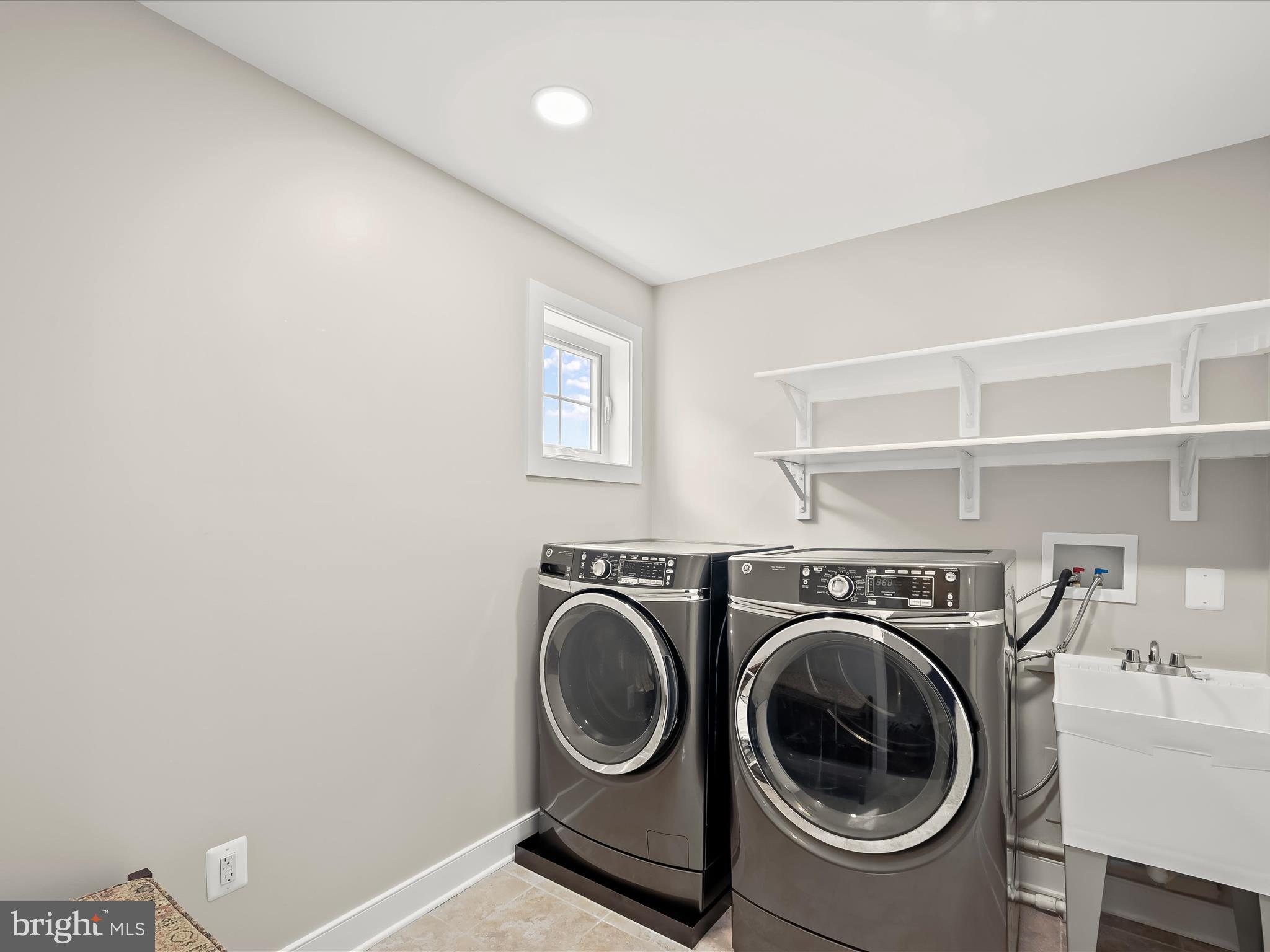 17263 Hardy Road Mount Airy, MD 21771 - Photo 61 of 98 a utility room with dryer and washer