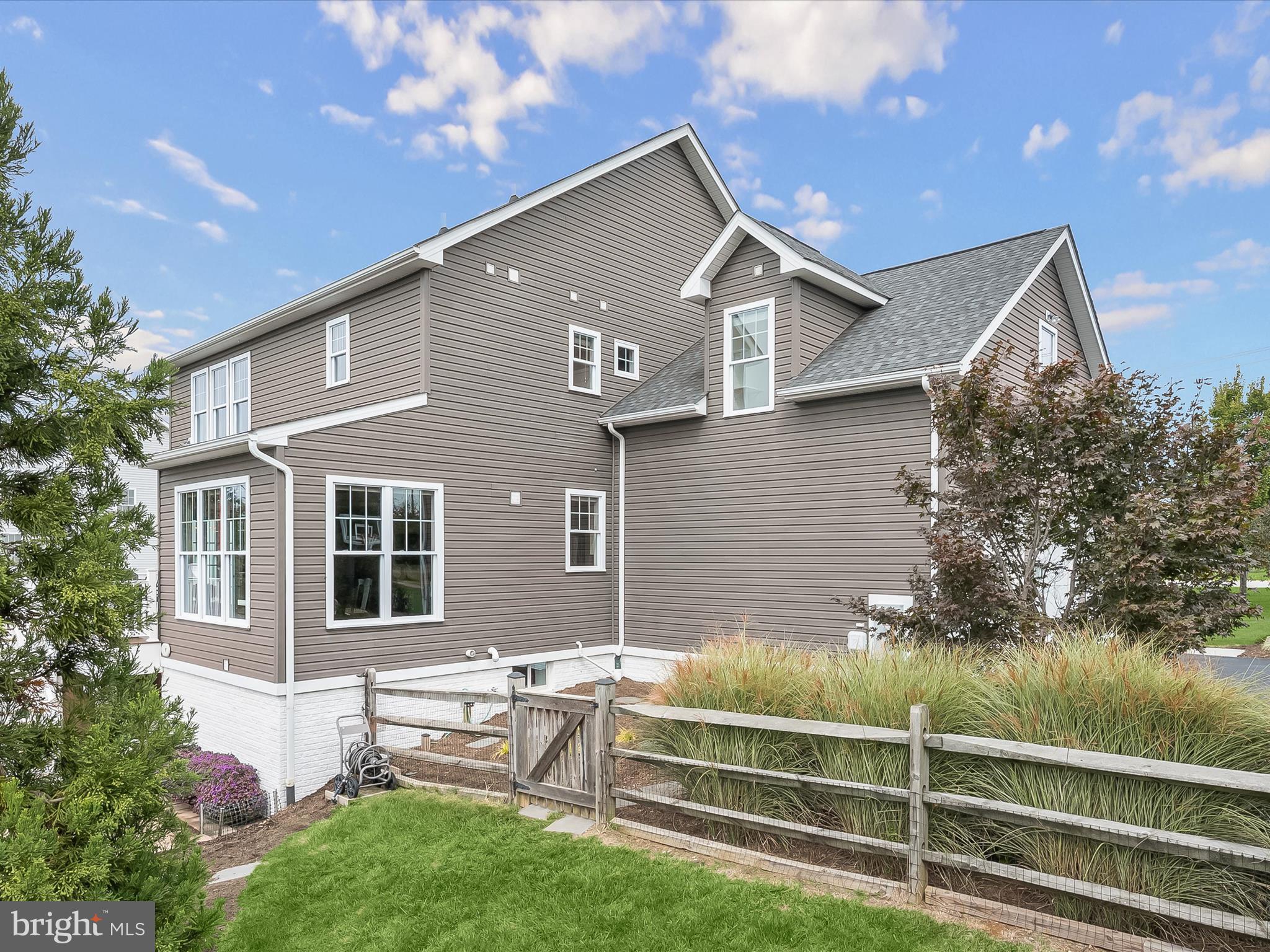 17263 Hardy Road Mount Airy, MD 21771 - Photo 85 of 98 Fenced Backyard