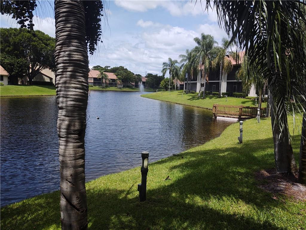 5801 Coach House Circle, Unit B Boca Raton, FL 33486 - Photo 27 of 39 Photo 27