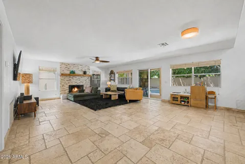 $715,000 | 7826 West Kerry Lane, Glendale, AZ 85308