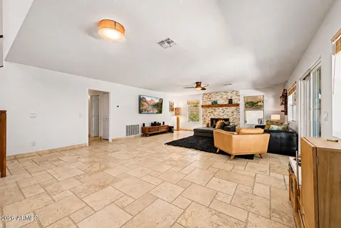 $715,000 | 7826 West Kerry Lane, Glendale, AZ 85308