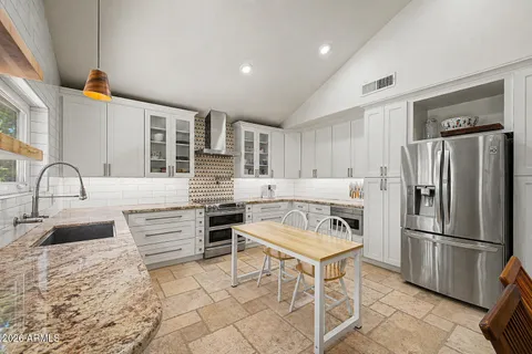 $715,000 | 7826 West Kerry Lane, Glendale, AZ 85308