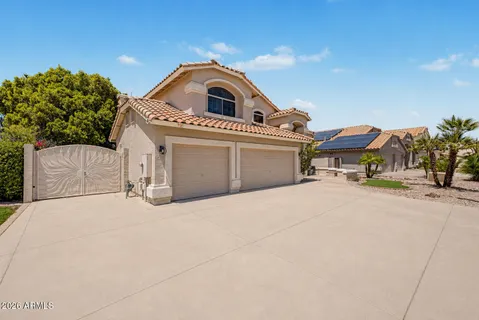 $715,000 | 7826 West Kerry Lane, Glendale, AZ 85308
