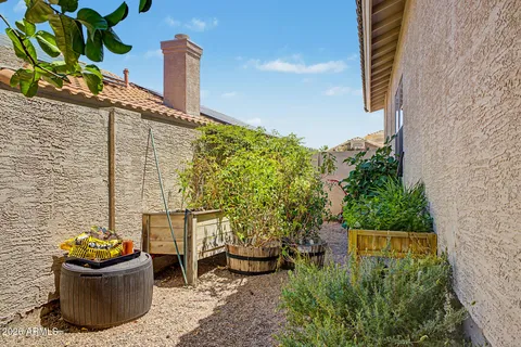 $715,000 | 7826 West Kerry Lane, Glendale, AZ 85308