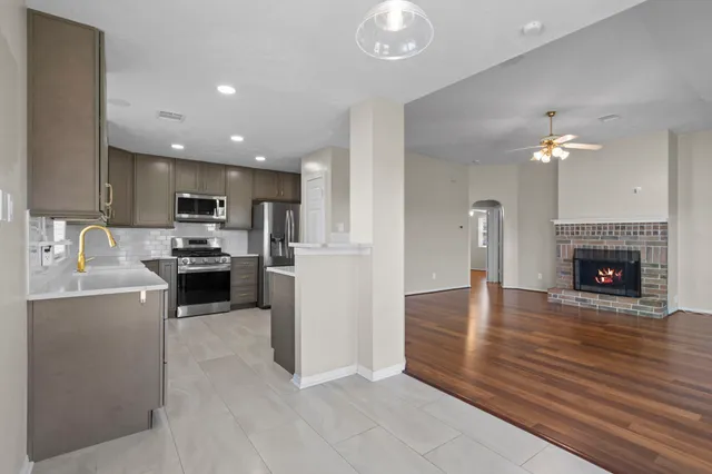 $275,000 | 6231 Pleasant Stream Drive, Cypress, TX 77433