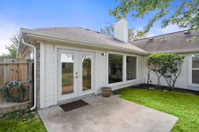 $275,000 | 6231 Pleasant Stream Drive, Cypress, TX 77433