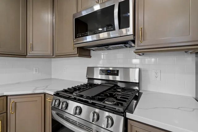 $275,000 | 6231 Pleasant Stream Drive, Cypress, TX 77433