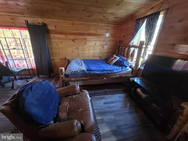 $599,000 | 198 North Hunter Run Road, Howard, PA 16841