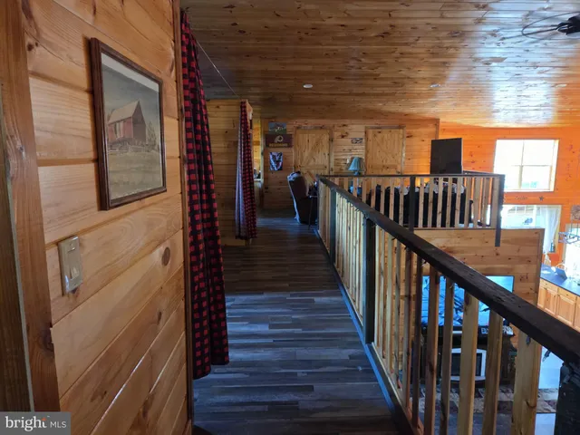 $599,000 | 198 North Hunter Run Road, Howard, PA 16841