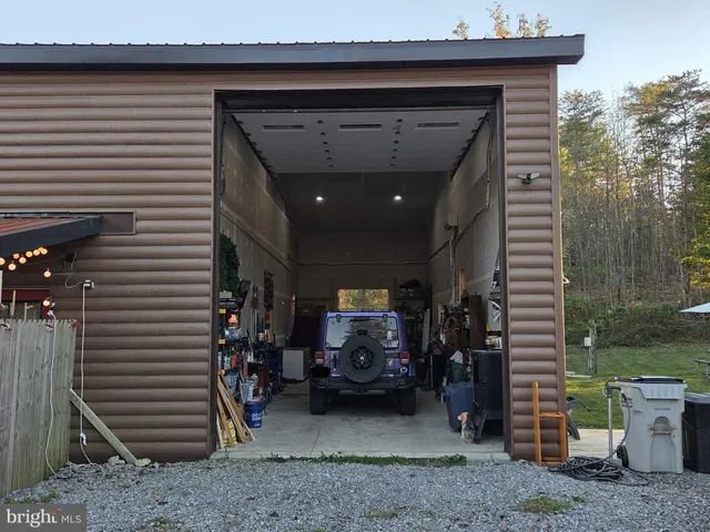 $599,000 | 198 North Hunter Run Road, Howard, PA 16841