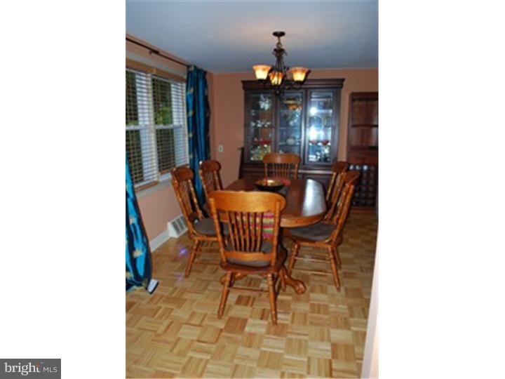 316 Earlington Road Havertown, PA 19083 - Photo 4 of 16
