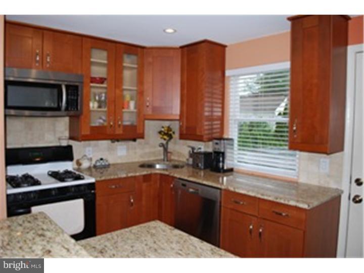 316 Earlington Road Havertown, PA 19083 - Photo 7 of 16