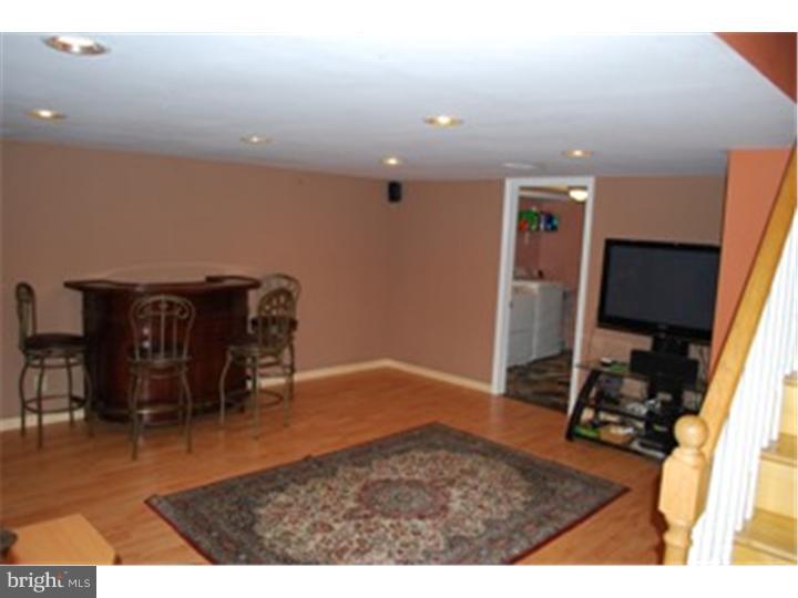 316 Earlington Road Havertown, PA 19083 - Photo 8 of 16