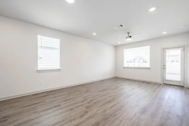 $1,800 | 225 New Hampton Way, San Marcos, TX 78666