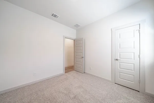 $1,800 | 225 New Hampton Way, San Marcos, TX 78666