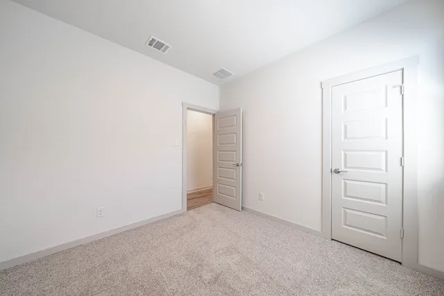 $1,800 | 225 New Hampton Way, San Marcos, TX 78666