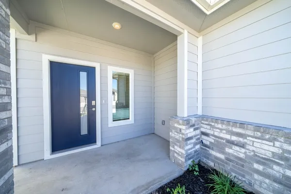 $1,800 | 225 New Hampton Way, San Marcos, TX 78666