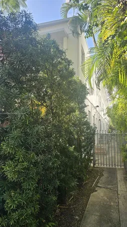 $1,750 | 1616 Michigan Avenue, Unit 11, Miami Beach, FL 33139