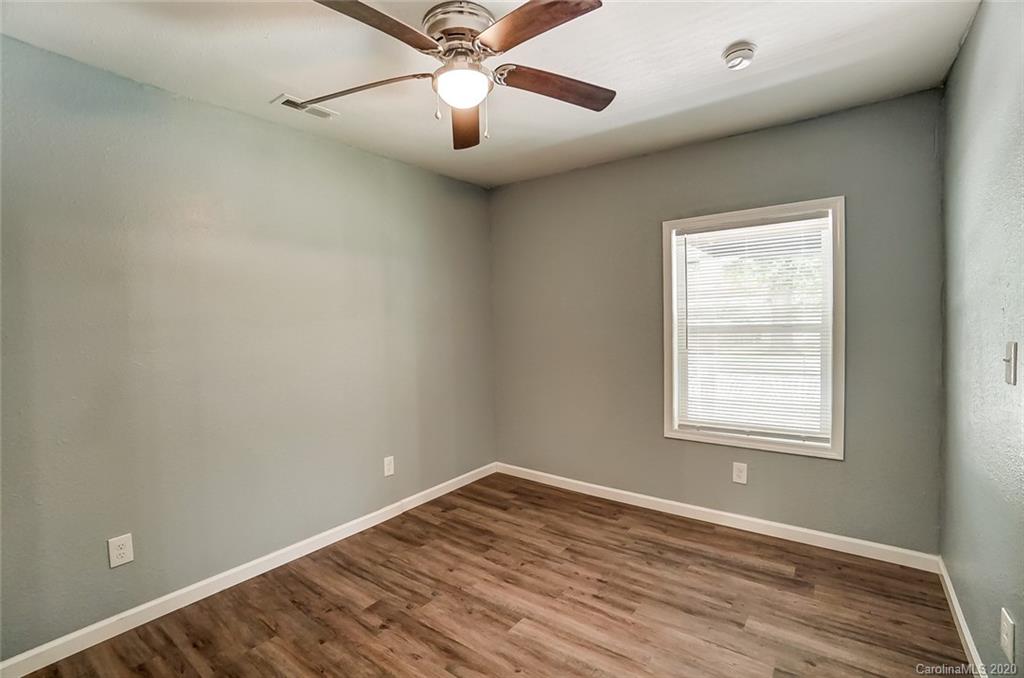 113 Mobley Street Clover, SC 29710 - Photo 17 of 24 Gallery Image 17