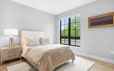 $2,600,000 | 148 Weston Road, Unit 304, Wellesley, MA 02482