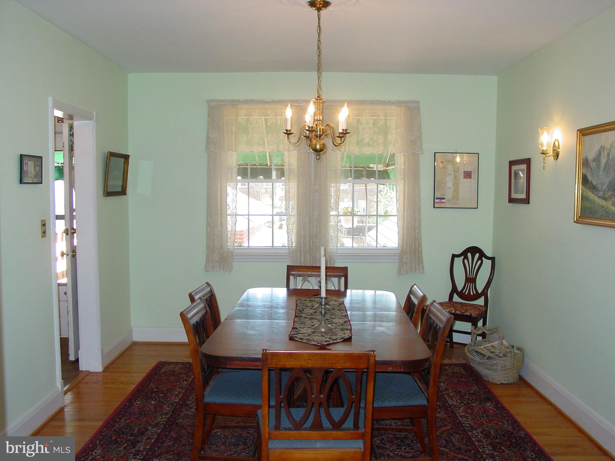 11 Dunkirk Road Baltimore, MD 21212 - Photo 5 of 30 Dining Room