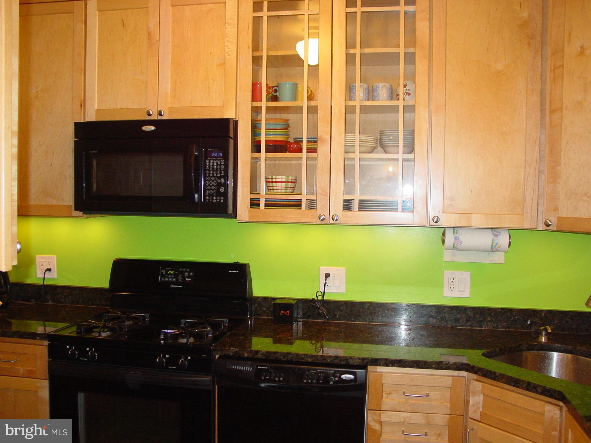 11 Dunkirk Road Baltimore, MD 21212 - Photo 9 of 30 Kitchen