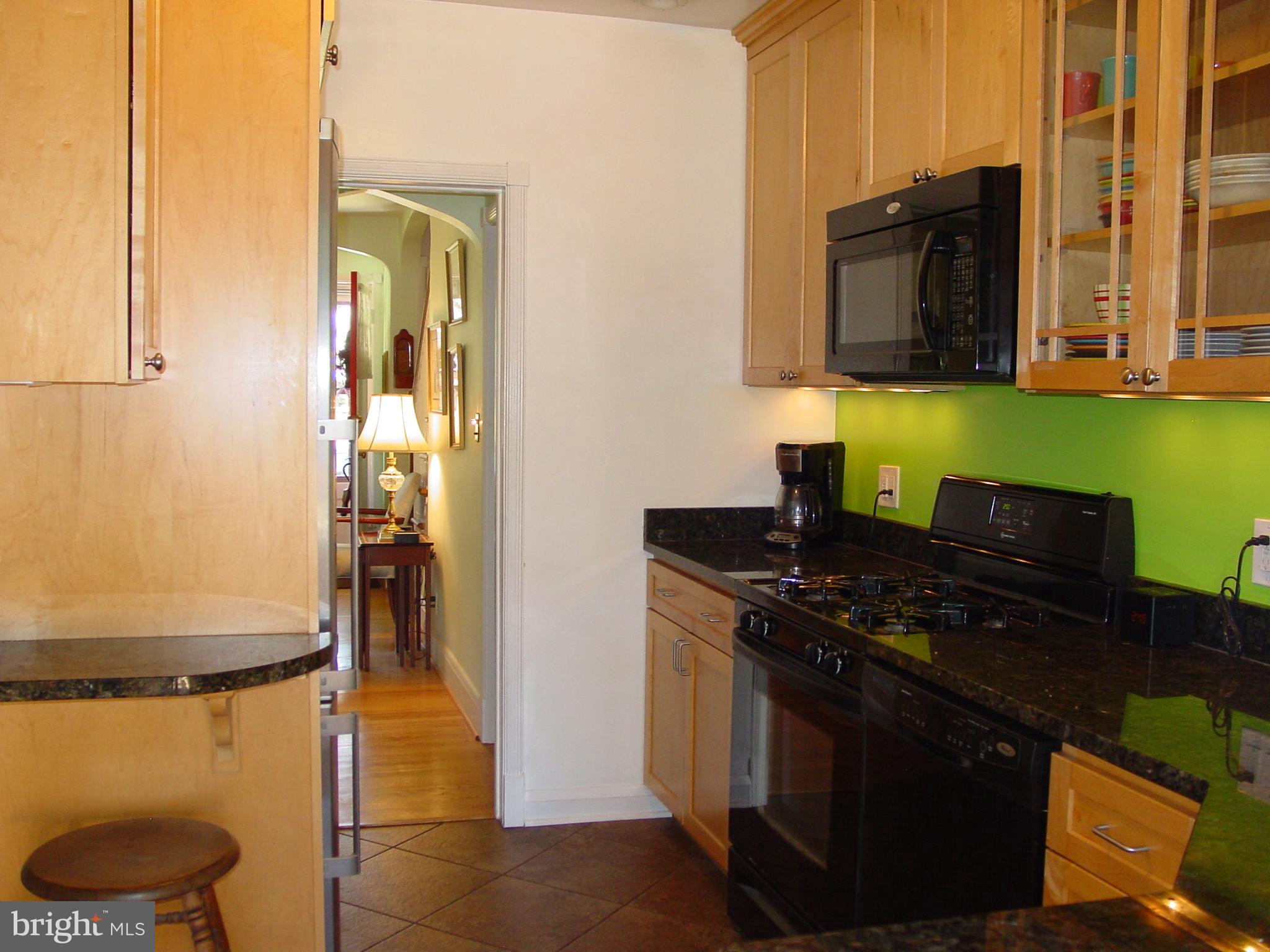 11 Dunkirk Road Baltimore, MD 21212 - Photo 10 of 30 Kitchen