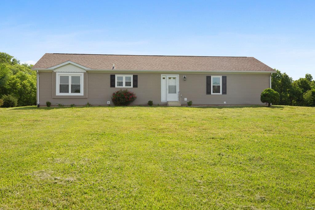 5706 G Road Waterloo, IL 62298 - Photo 1 of 34