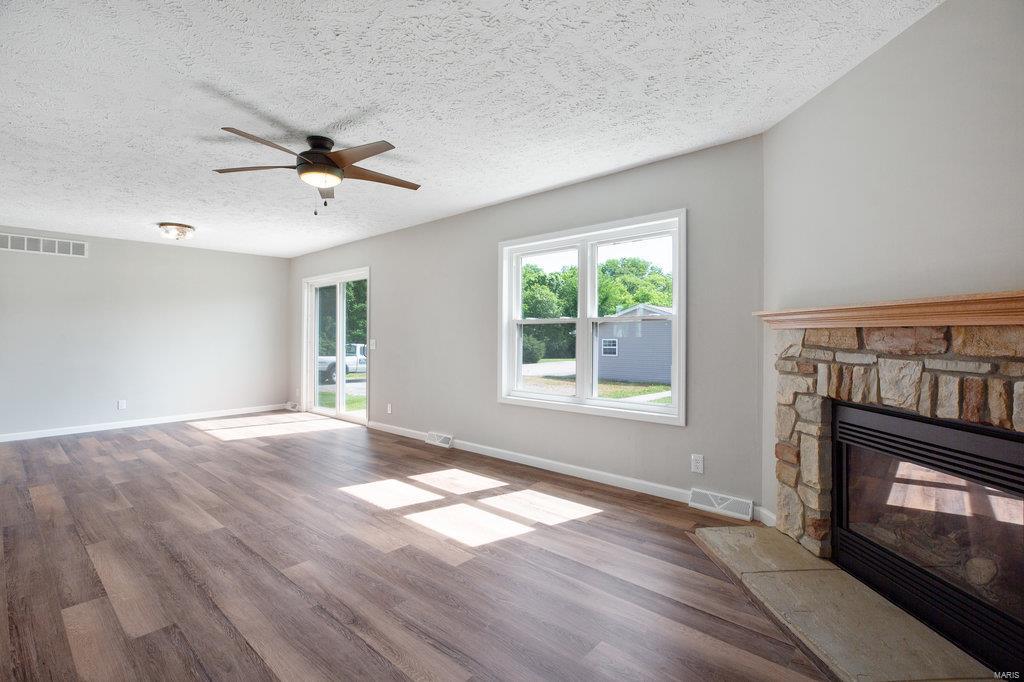 5706 G Road Waterloo, IL 62298 - Photo 11 of 34