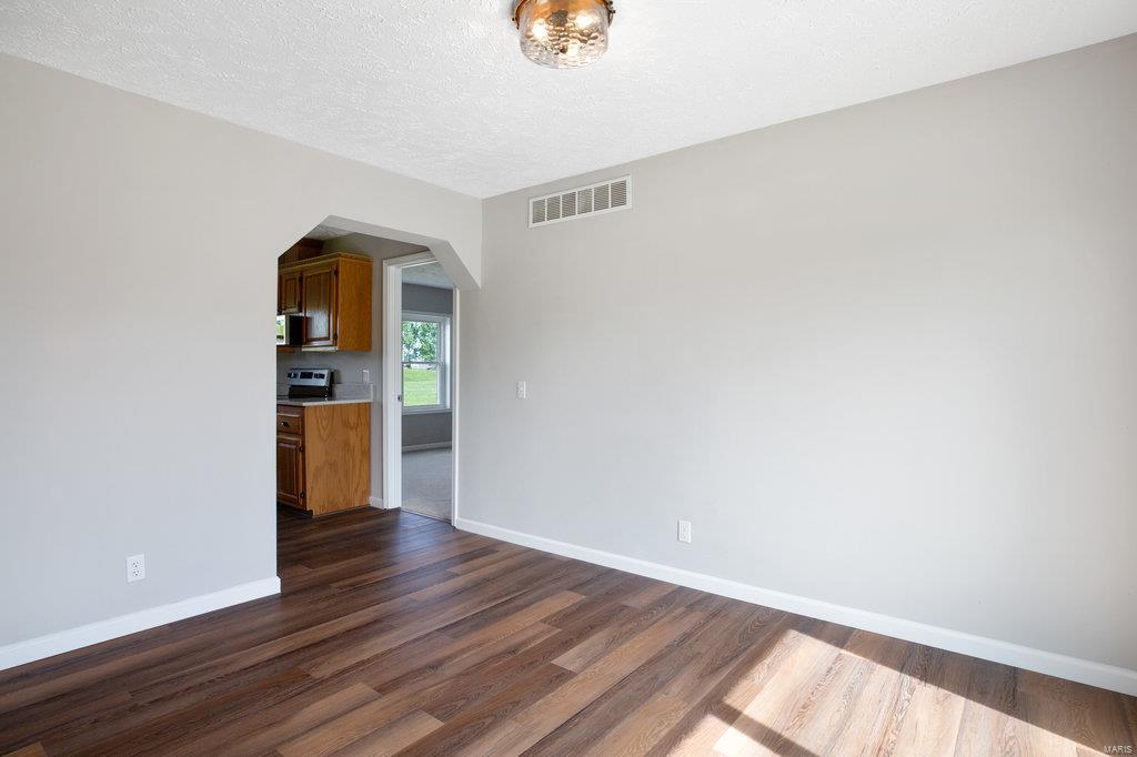 5706 G Road Waterloo, IL 62298 - Photo 12 of 34