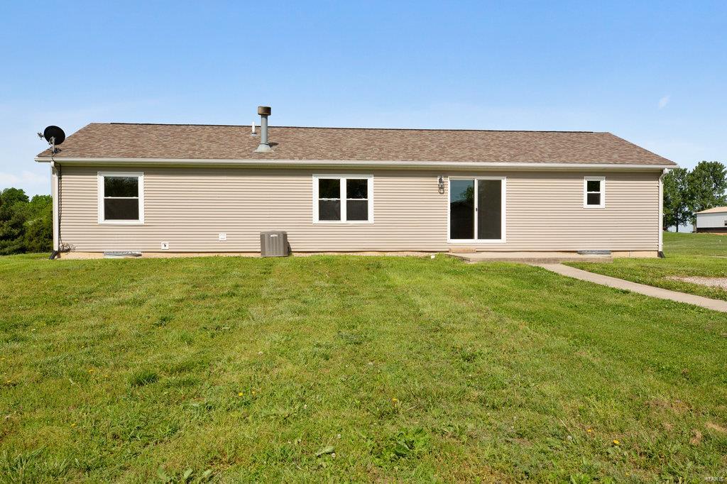 5706 G Road Waterloo, IL 62298 - Photo 30 of 34
