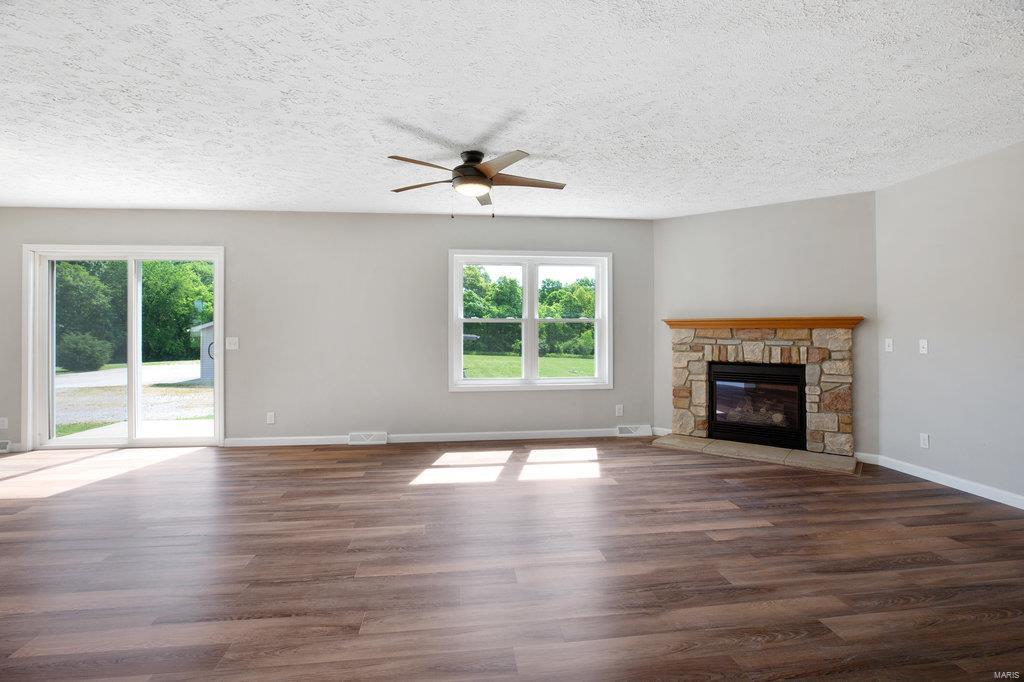 5706 G Road Waterloo, IL 62298 - Photo 9 of 34