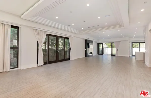 $24,500 | 312 South Palm Drive, Beverly Hills, CA 90212