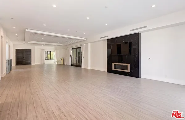 $24,500 | 312 South Palm Drive, Beverly Hills, CA 90212