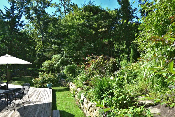 $1,200,000 | 31 N Road, Chilmark, MA 02535