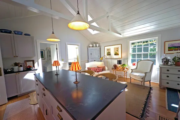 $1,200,000 | 31 N Road, Chilmark, MA 02535