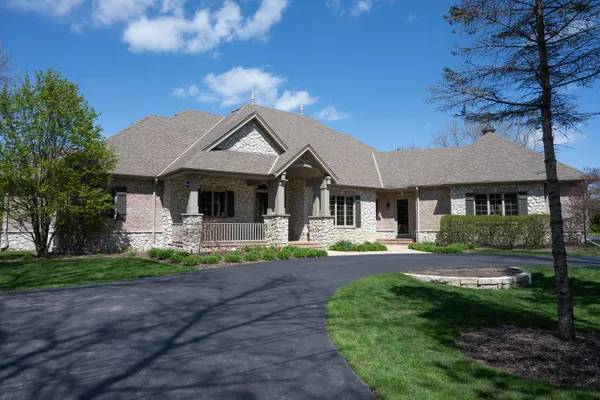 $1,725,000 | 1512 West County Line Road, Mequon, WI 53092