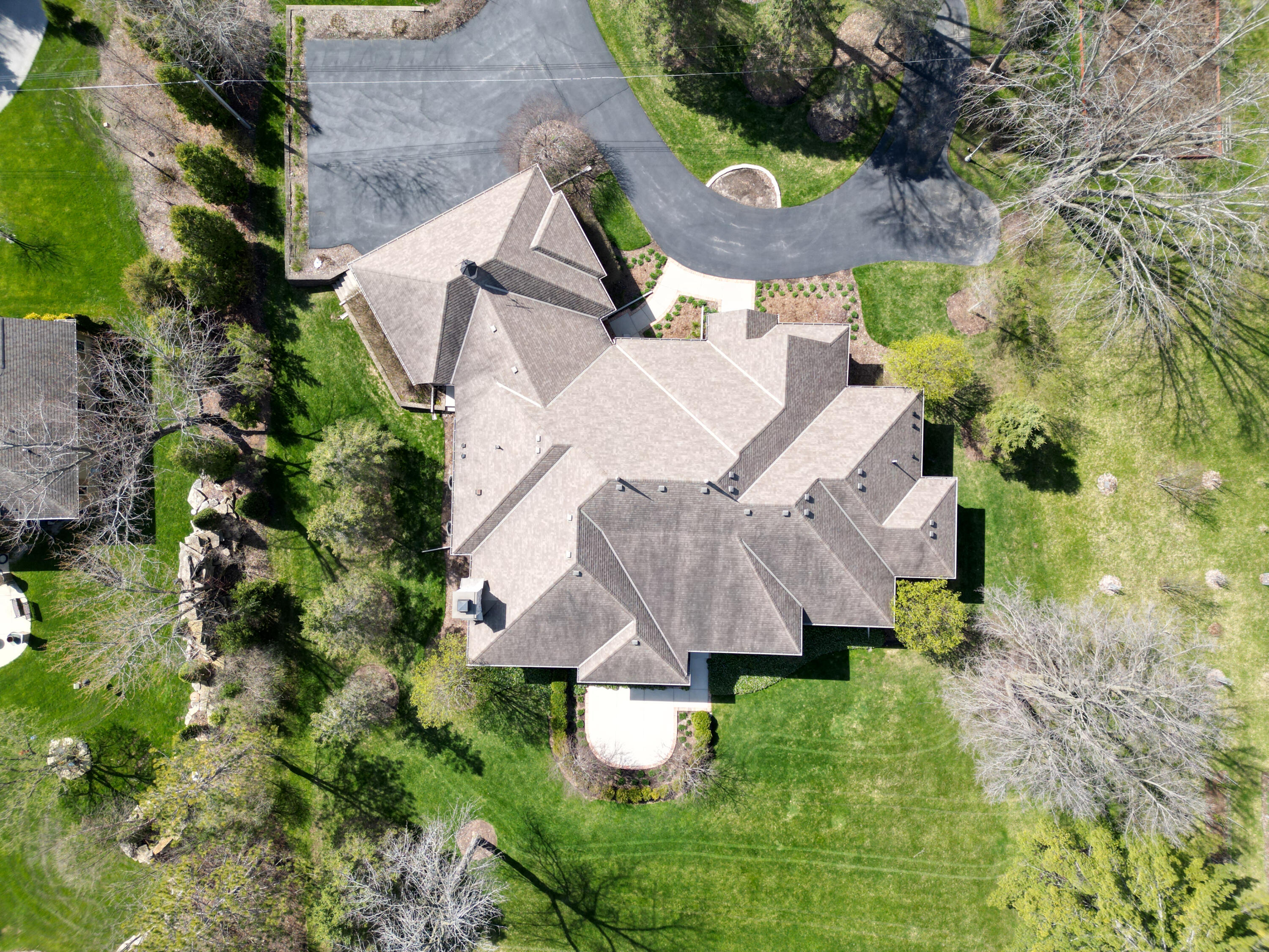 1512 West County Line Road Mequon, WI 53092 - Photo 14 of 69 DJI_0945