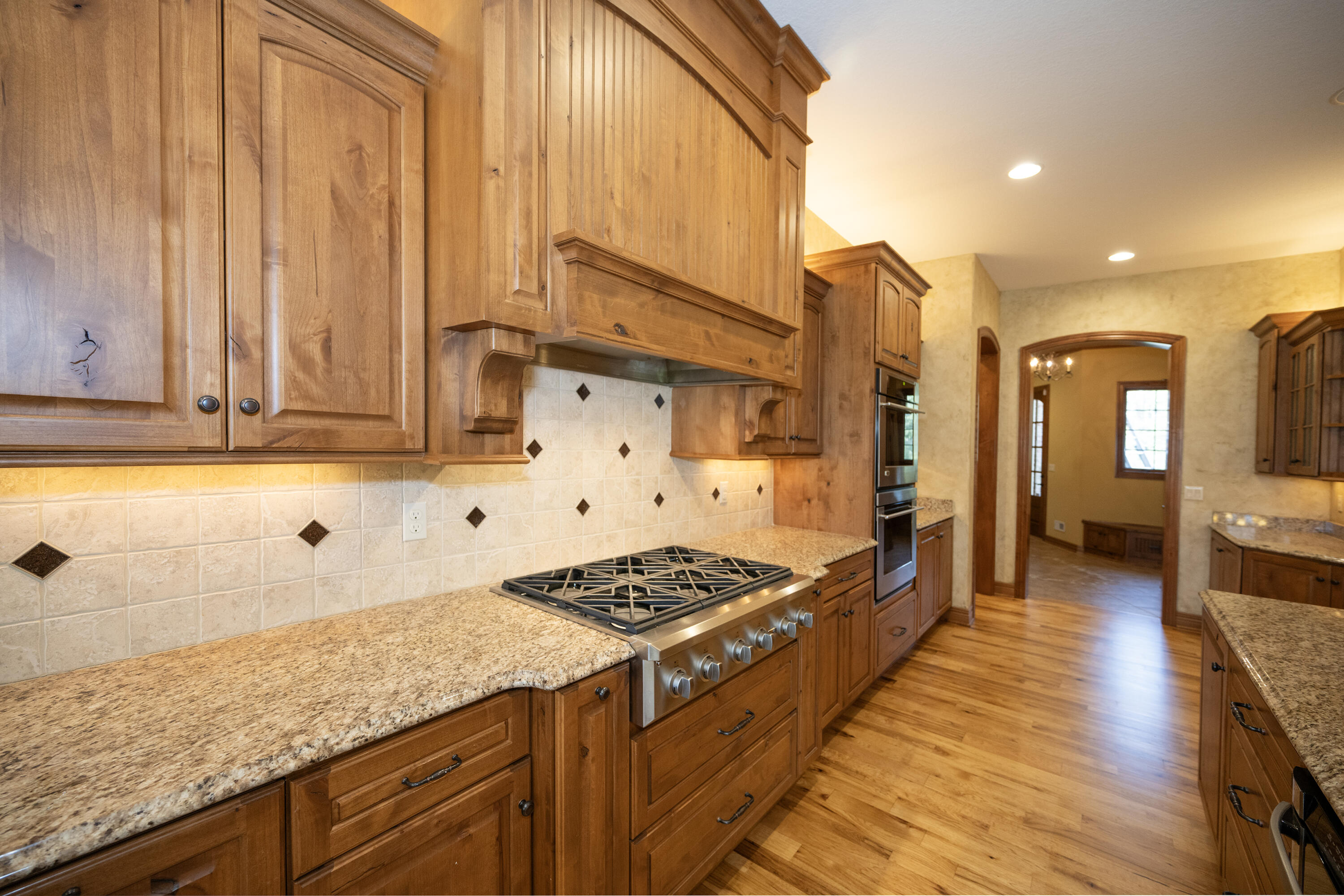 1512 West County Line Road Mequon, WI 53092 - Photo 26 of 69 Kit_8