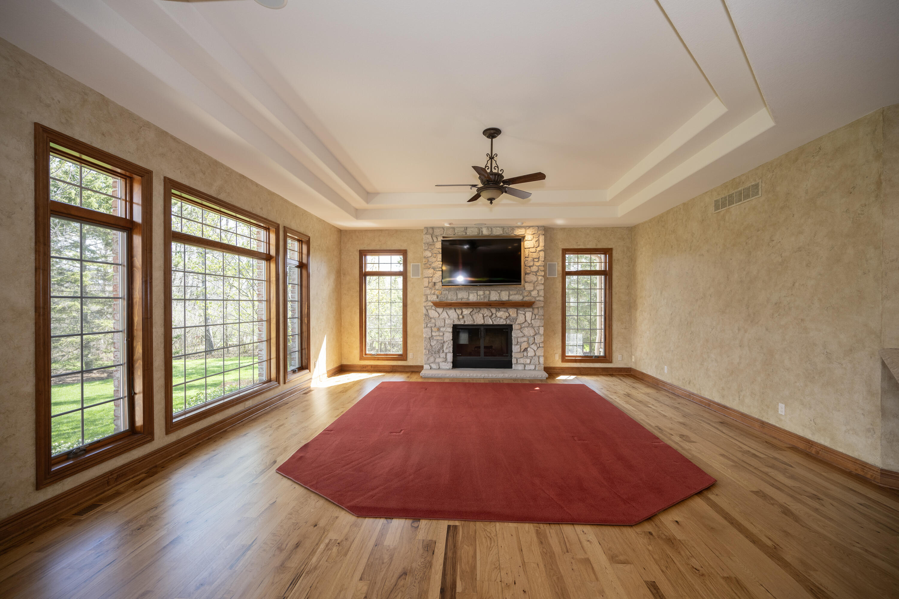 1512 West County Line Road Mequon, WI 53092 - Photo 30 of 69 Hearth_1