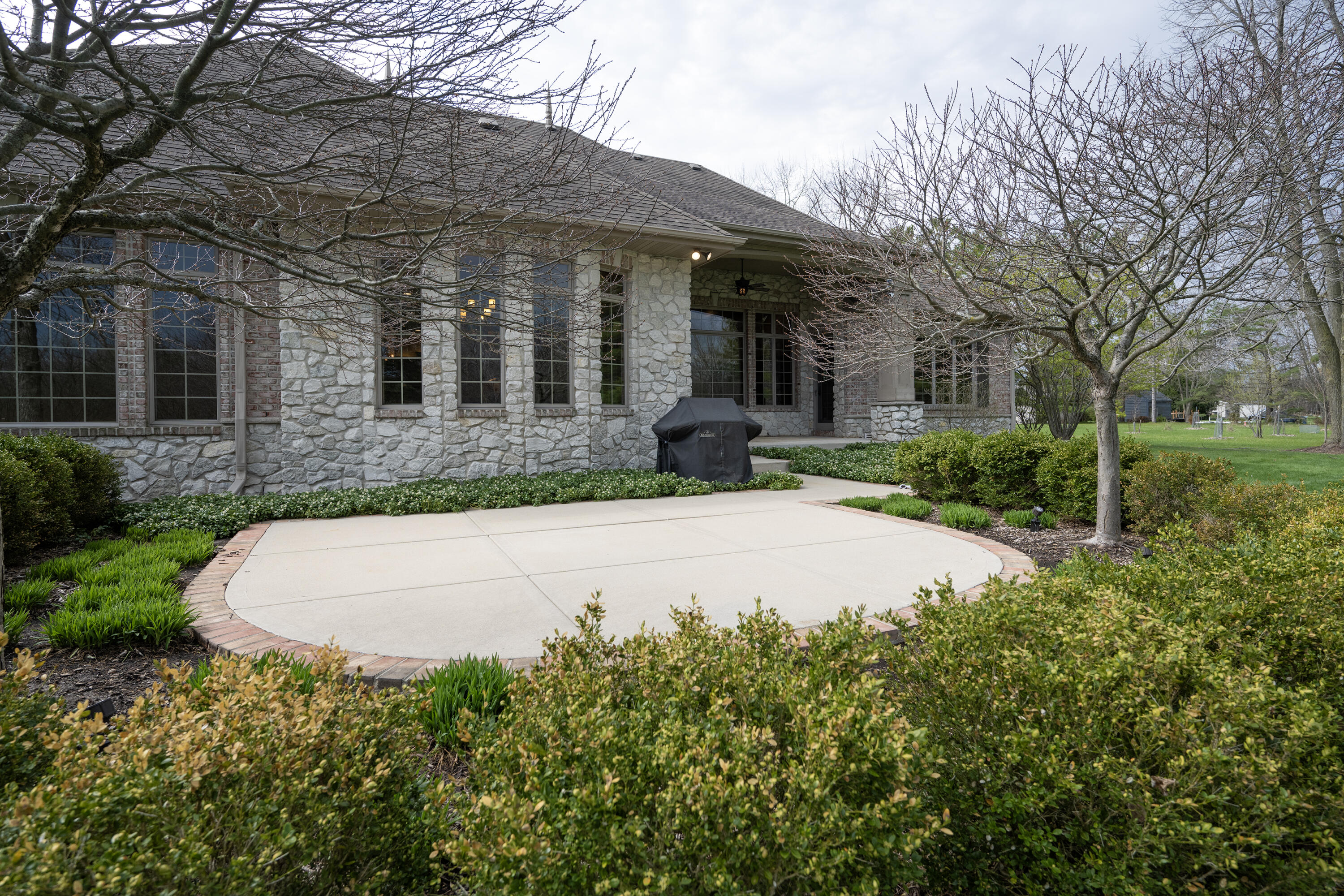 1512 West County Line Road Mequon, WI 53092 - Photo 4 of 69 Back Porch_2
