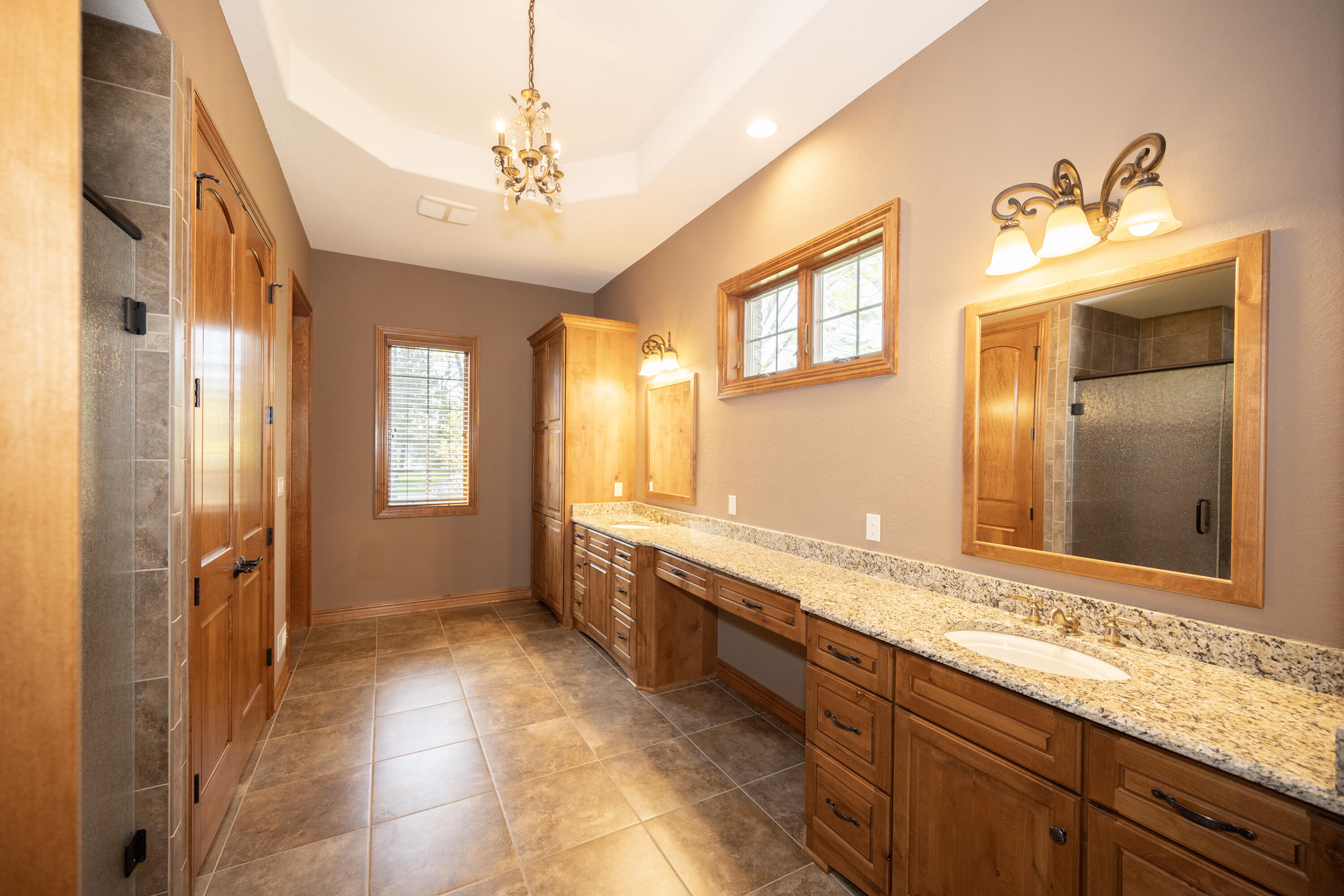1512 West County Line Road Mequon, WI 53092 - Photo 48 of 69 Master Bath_1