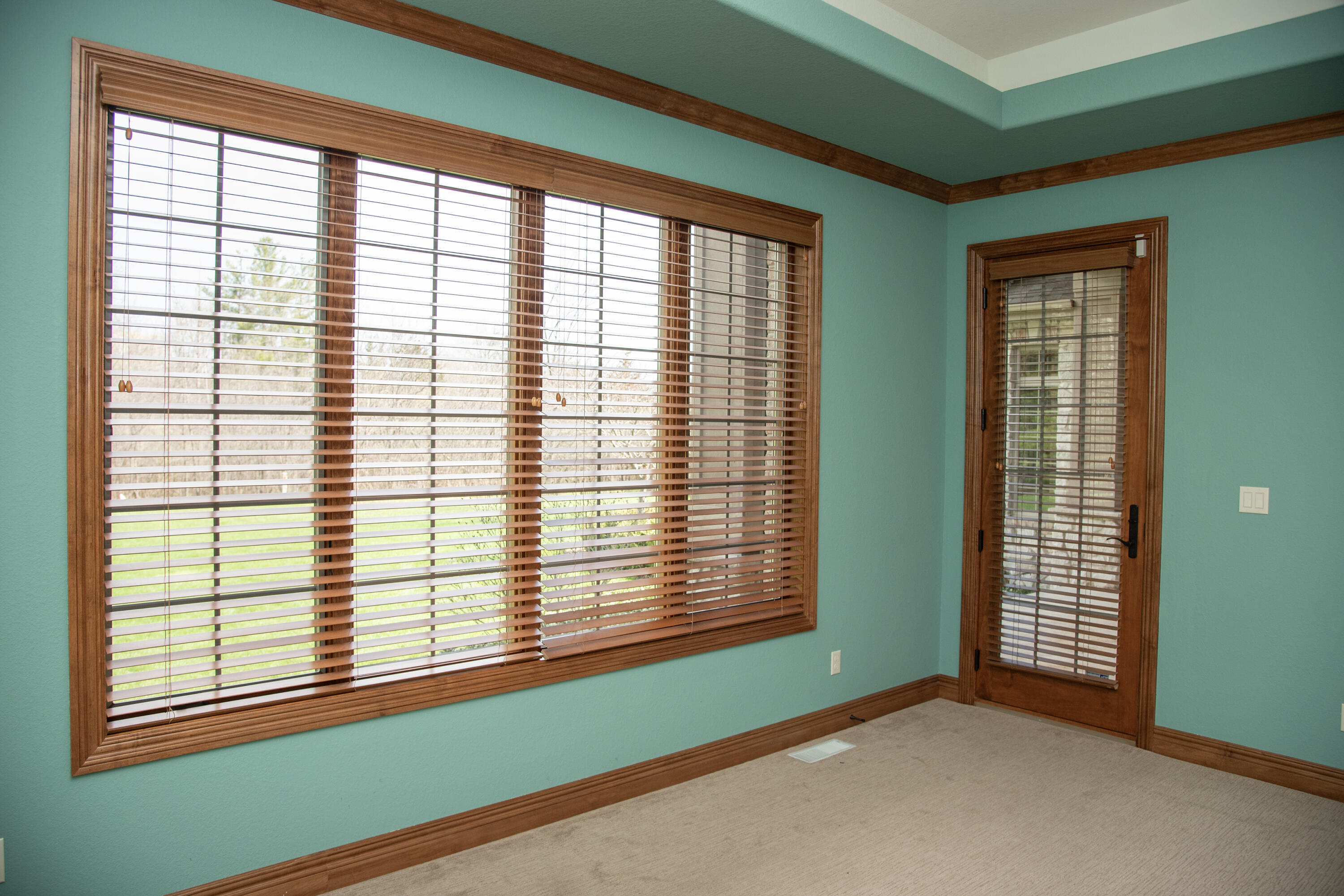1512 West County Line Road Mequon, WI 53092 - Photo 53 of 69 Master Bed_3