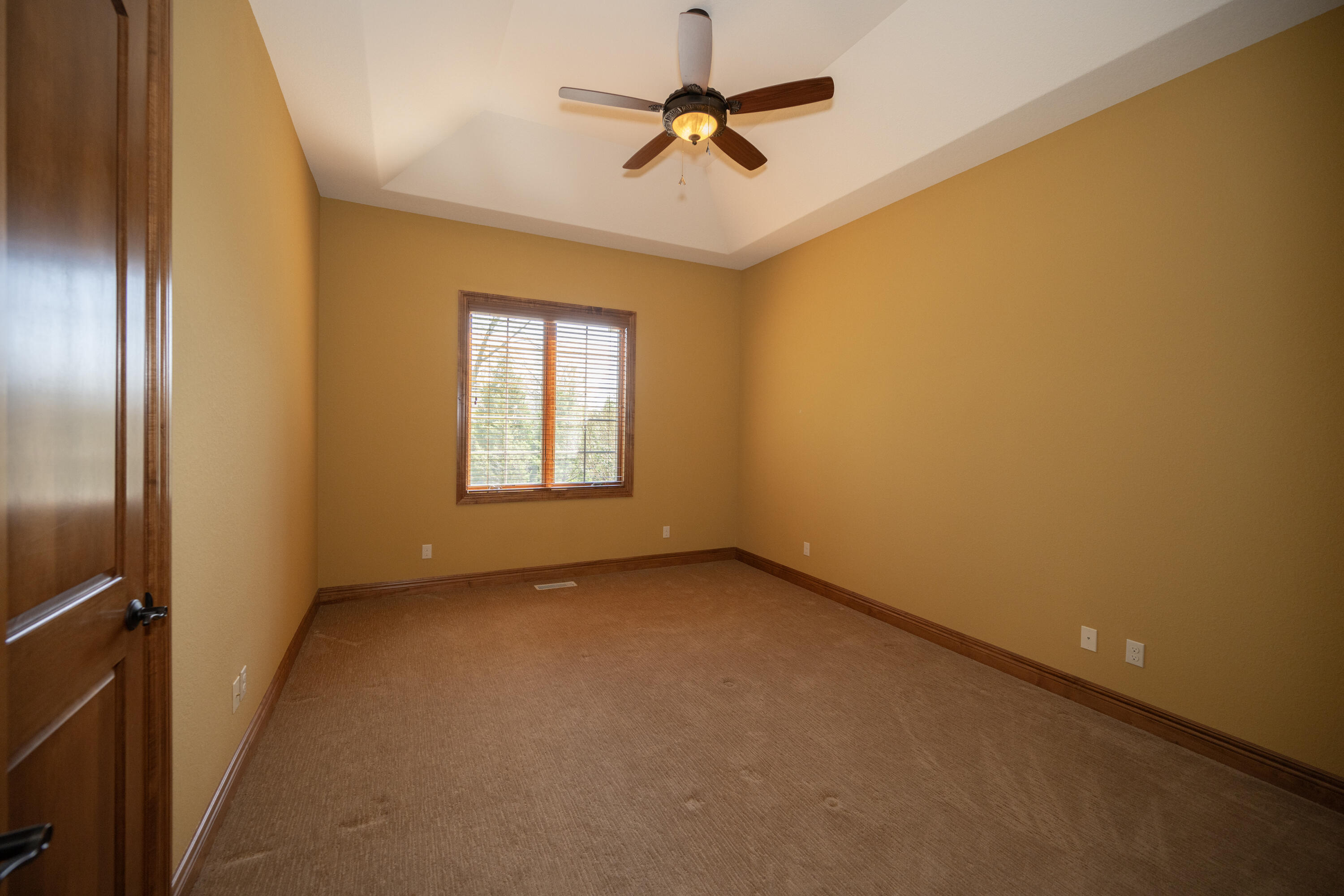1512 West County Line Road Mequon, WI 53092 - Photo 55 of 69 Bedrm 2