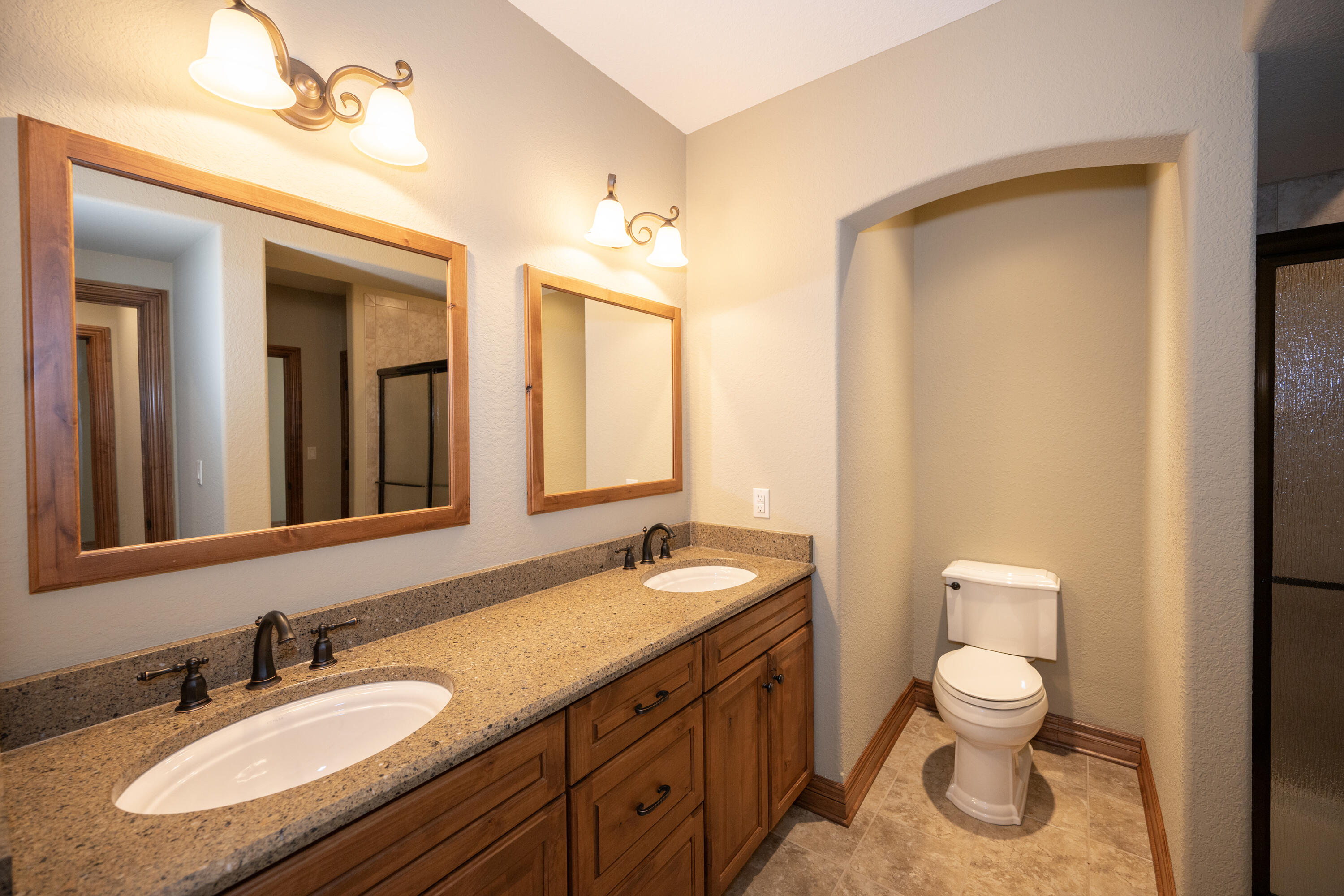 1512 West County Line Road Mequon, WI 53092 - Photo 64 of 69 LL Bath_2